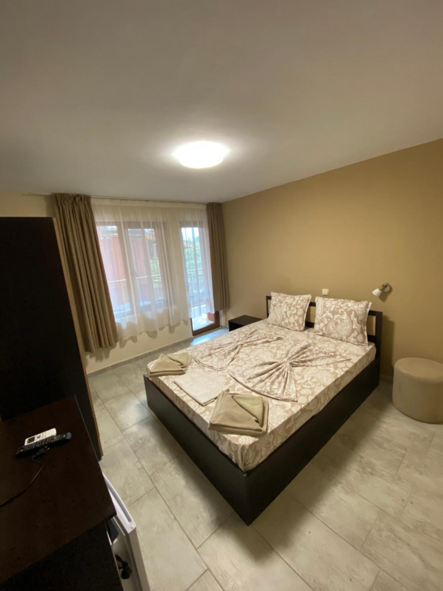 Guest Rooms Wild Duck Ezerets Экстерьер фото